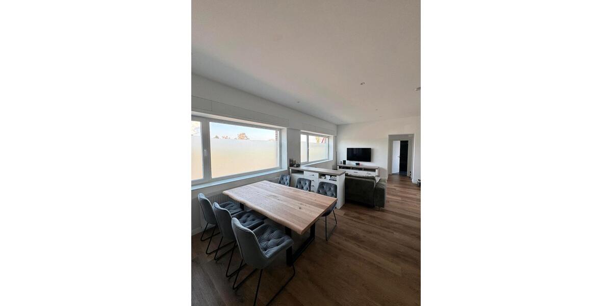 Erdgeschoßwohnung Rommerskirchen - 1 Zimmer, 64 m&sup2;, 820&euro; | Angebot:25892903