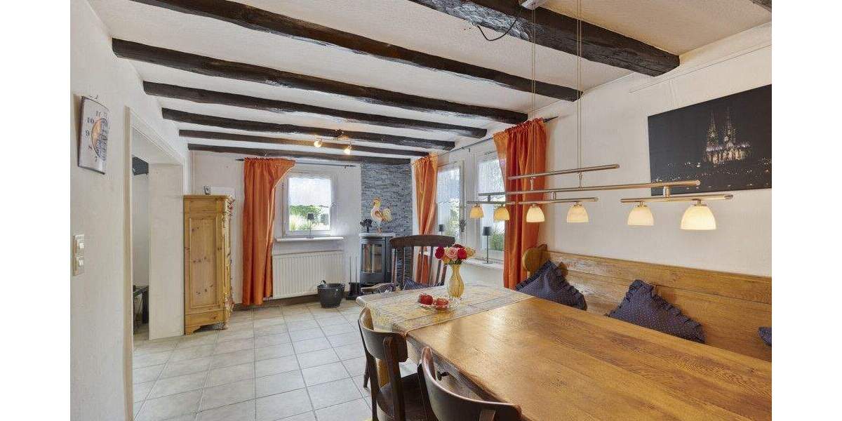 Bergisches Fachwerkhaus mit kleinen Schönheitsfehlern sucht neue Eigentümer - Einfamilienhaus Leverkusen Bergisch Neukirchen | Angebot:25319174