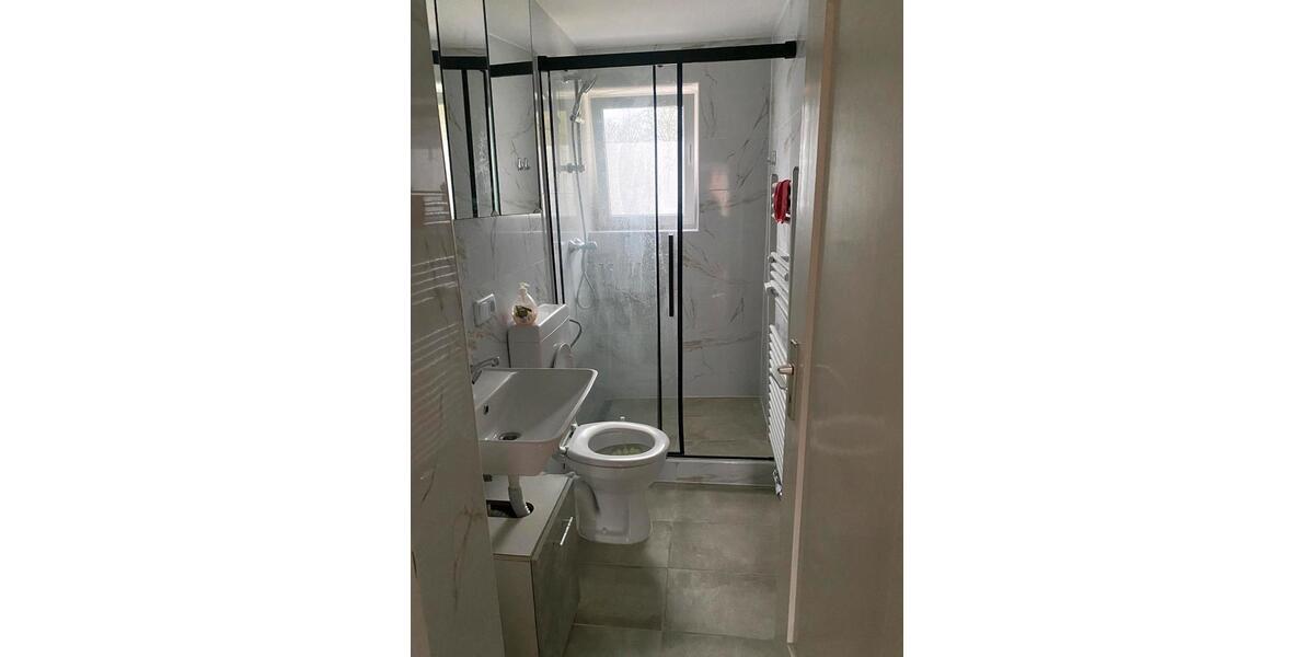 Etagenwohnung Bergisch Gladbach Gronau - 3 Zimmer, 50 m&sup2;, 900&euro; | Angebot:26682985