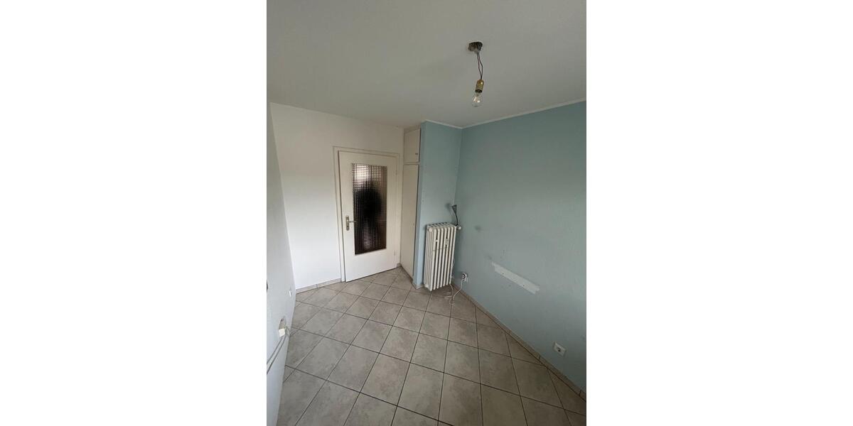 Etagenwohnung Köln Rodenkirchen - 3 Zimmer, 64 m&sup2;, 250.000&euro; | Angebot:24101851