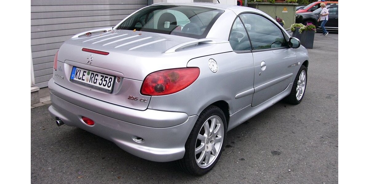Peugeot 206 cc Cabrio Quiksilver Klimaautomatik Tüv 1/24 168.000 km 1.900 &euro; Ratingen 40885