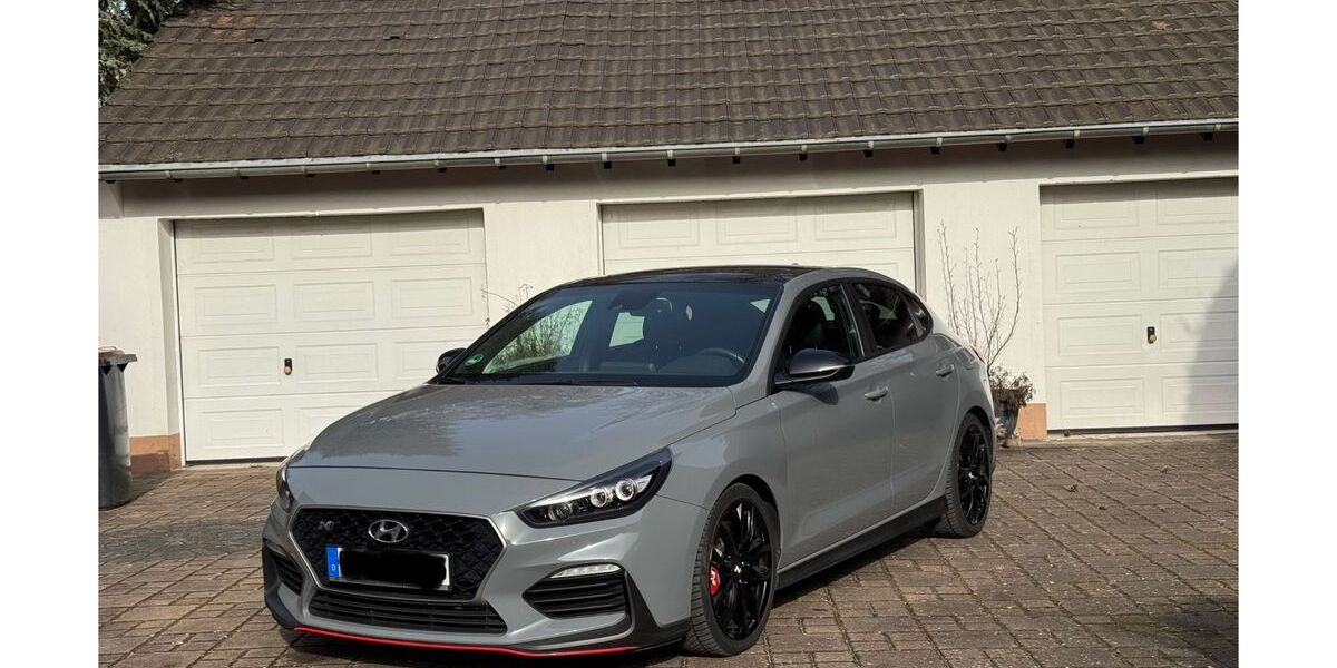 Hyundai i30 85.000 km 20.949 &euro; Bergisch Gladbach 51469