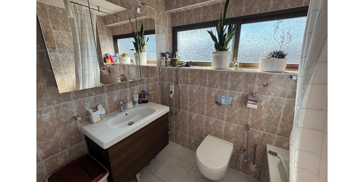 Einfamilienhaus Willich - 5 Zimmer, 430 m&sup2;, 2.800&euro; | Angebot:26645782