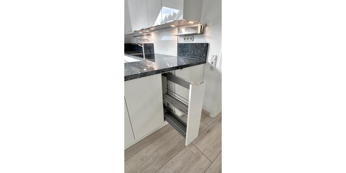 Etagenwohnung Ratingen - 2.5 Zimmer, 117 m&sup2;, 1.530&euro; | Angebot:25256985