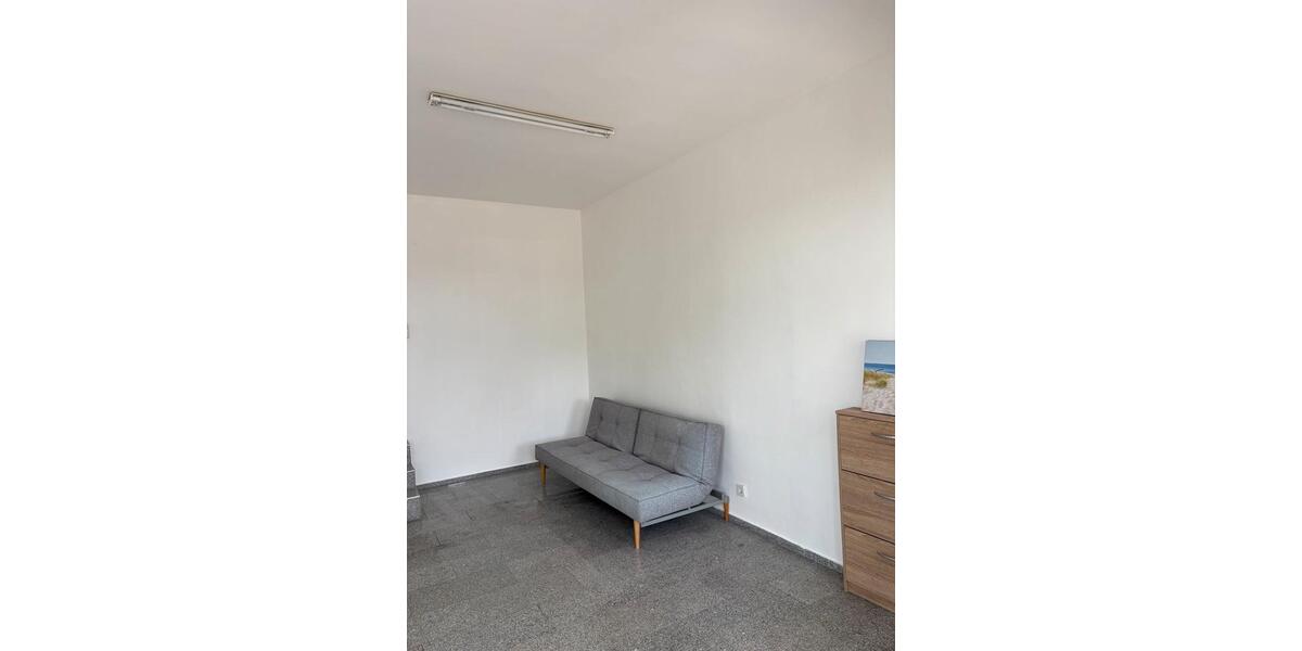 Etagenwohnung Ratingen Tiefenbroich - 1 Zimmer, 30 m&sup2;, 500&euro; | Angebot:26699804