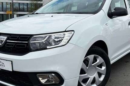 Dacia Sandero 78.000 km 6.499 &euro; Köln 51107