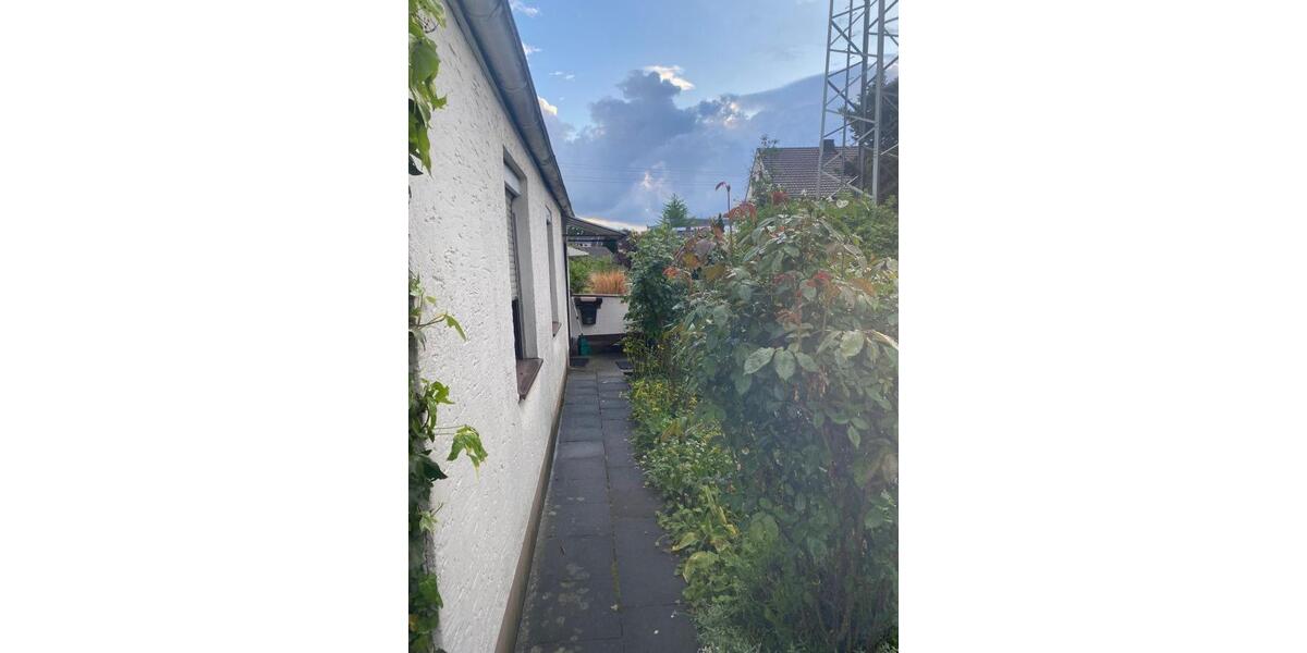 Bungalow Köln Porz - 3 Zimmer, 75 m&sup2;, 1.000&euro; | Angebot:26248496