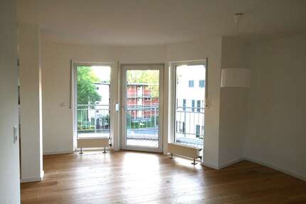 Wohnung Leverkusen-Wiesdorf Wiesdorf - 2 Zimmer, 71 m&sup2;, 1.000&euro; | Angebot:26661008
