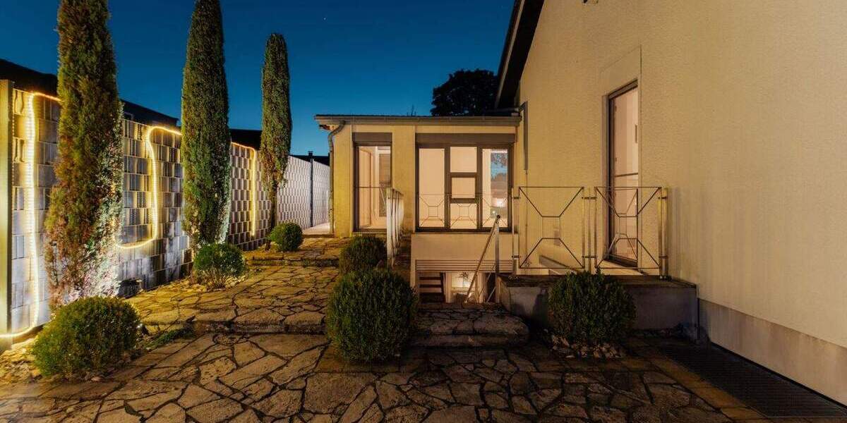 Einfamilienhaus Bergisch Gladbach Schildgen - 7 Zimmer, 282 m&sup2;, 945.000&euro; | Angebot:25799879