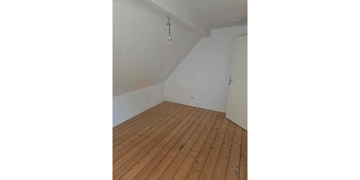 Dachgeschoßwohnung Hilden - 2 Zimmer, 40 m&sup2;, 550&euro; | Angebot:26030044