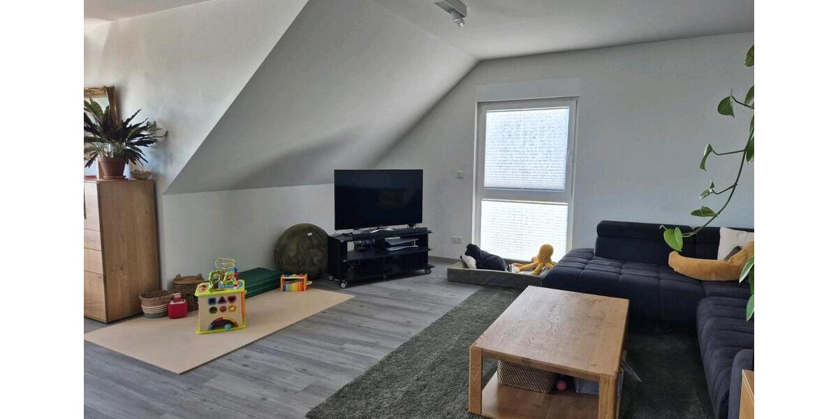 Dachgeschoßwohnung Leichlingen (Rheinland) - 3 Zimmer, 95 m&sup2;, 1.800&euro; | Angebot:26692780