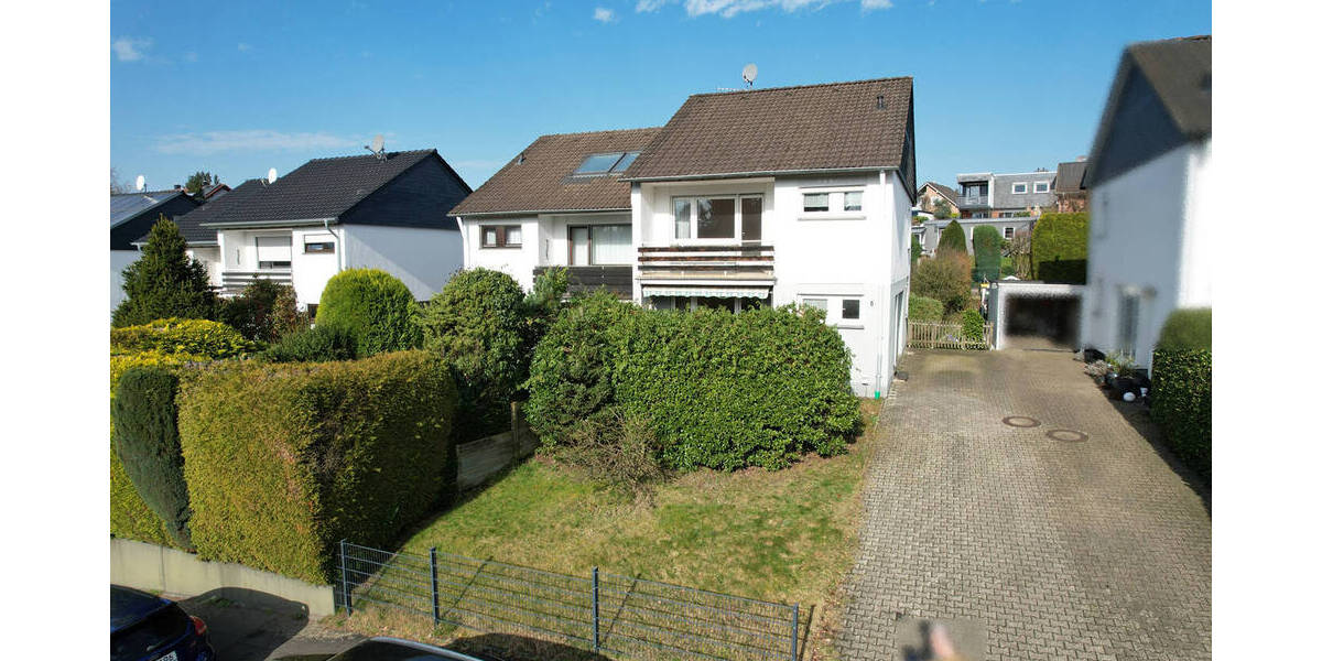 Doppelhaushälfte Odenthal / Blecher Blecher - 4 Zimmer, 111 m&sup2;, 359.000&euro; | Angebot:26017456