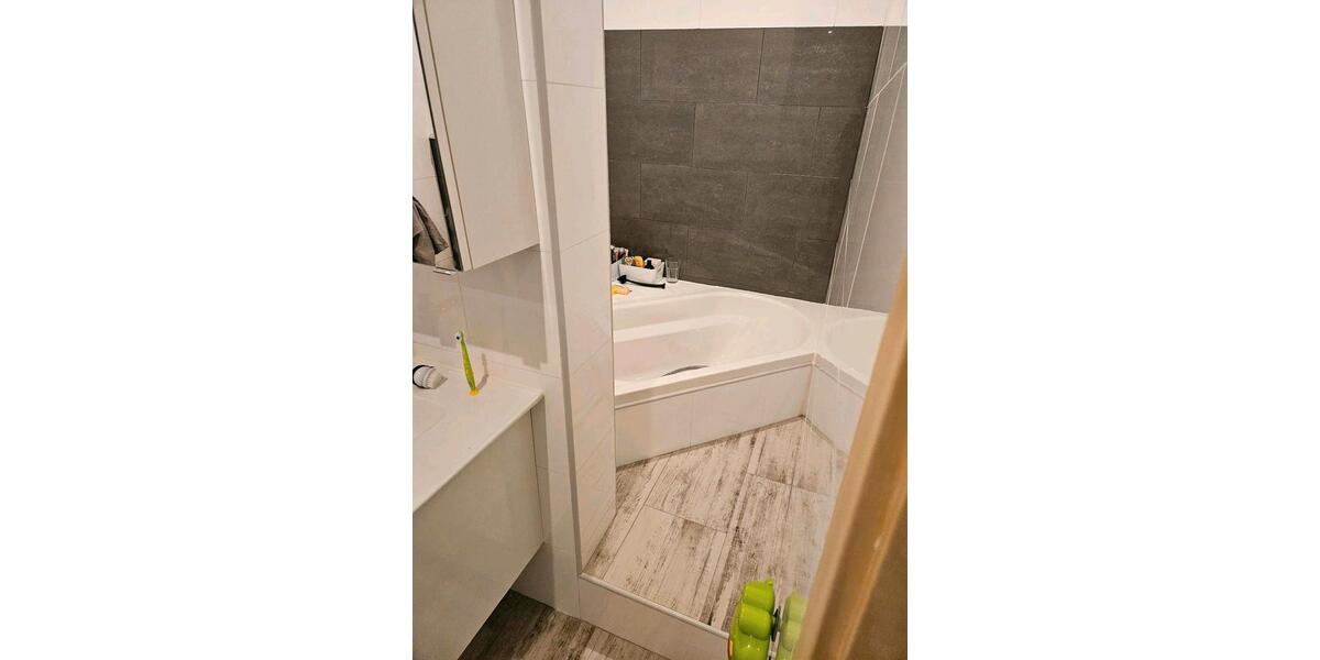 Hochparterre Dormagen - 4 Zimmer, 107 m&sup2;, 300.000&euro; | Angebot:26710916