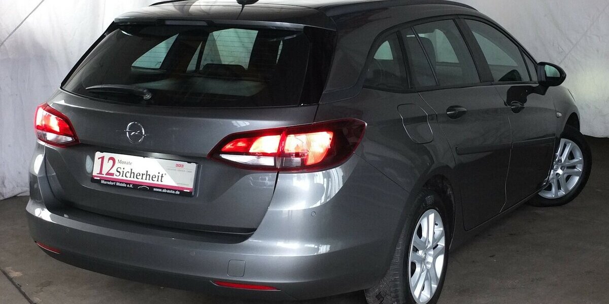 Opel Astra SPORTS TOURER NAVI KLIMA BLUETOOTH ALLWETTER 128.955 km 9.998 &euro; Köln 50858