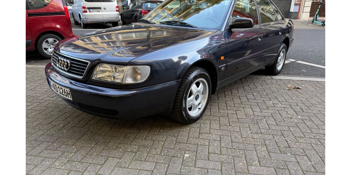 Audi 100 154.000 km 10.500 &euro; Köln 50670