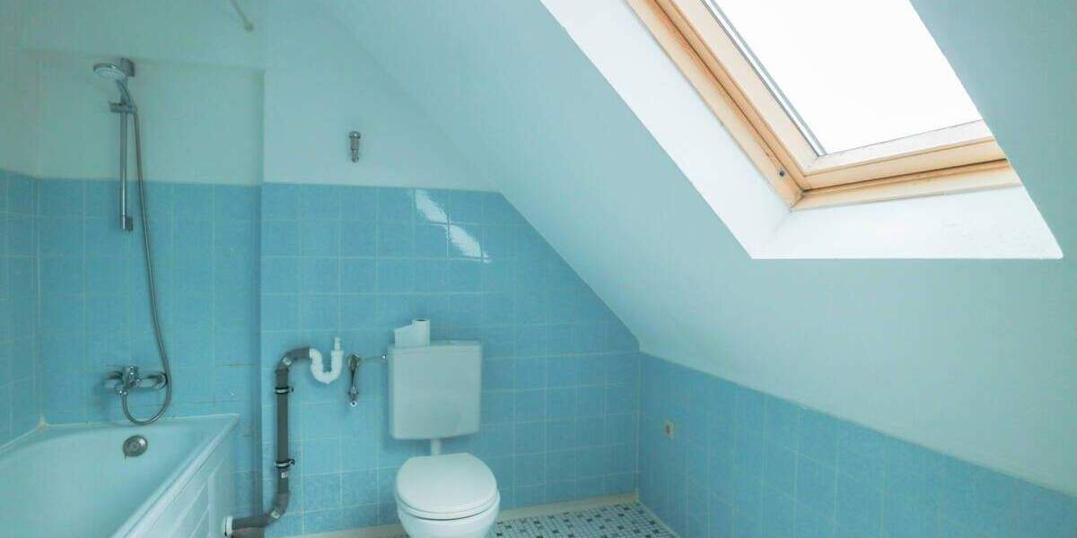 Mehrfamilienhaus, Wohnhaus Dormagen Dormagen-Mitte - 7 Zimmer, 147 m&sup2;, 330.000&euro; | Angebot:25689676