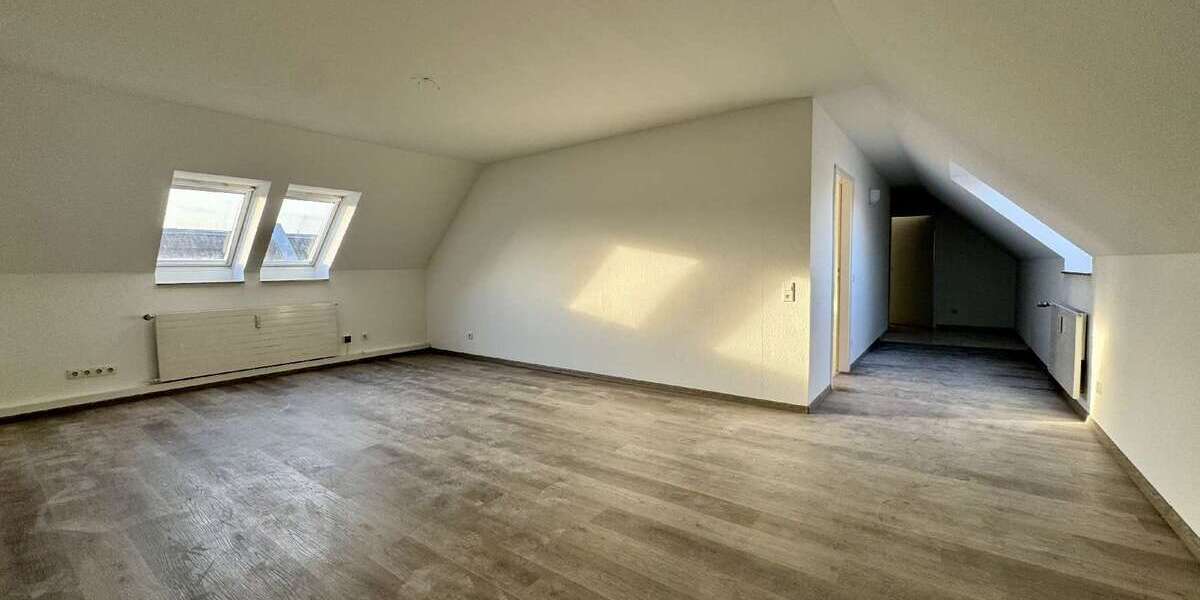 Etagenwohnung Köln Lindenthal - 3 Zimmer, 110 m&sup2;, 2.200&euro; | Angebot:24884647
