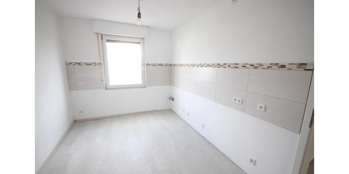 Etagenwohnung Solingen Mitte - 5 Zimmer, 113 m&sup2;, 1.100&euro; | Angebot:25815763