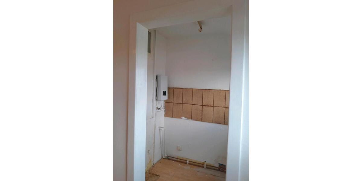 Dachgeschoßwohnung Remscheid Remscheid-Süd - 2 Zimmer, 98 m&sup2;, 1.000&euro; | Angebot:25709780