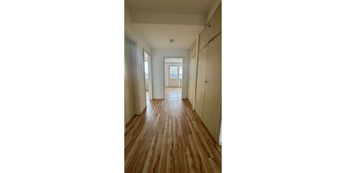 Etagenwohnung Düsseldorf Düsseltal - 3 Zimmer, 80 m&sup2;, 1.690&euro; | Angebot:25963965