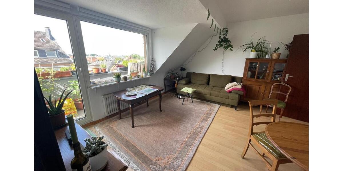 Dachgeschoßwohnung Köln Mülheim - 3 Zimmer, 57 m&sup2;, 885&euro; | Angebot:25995533