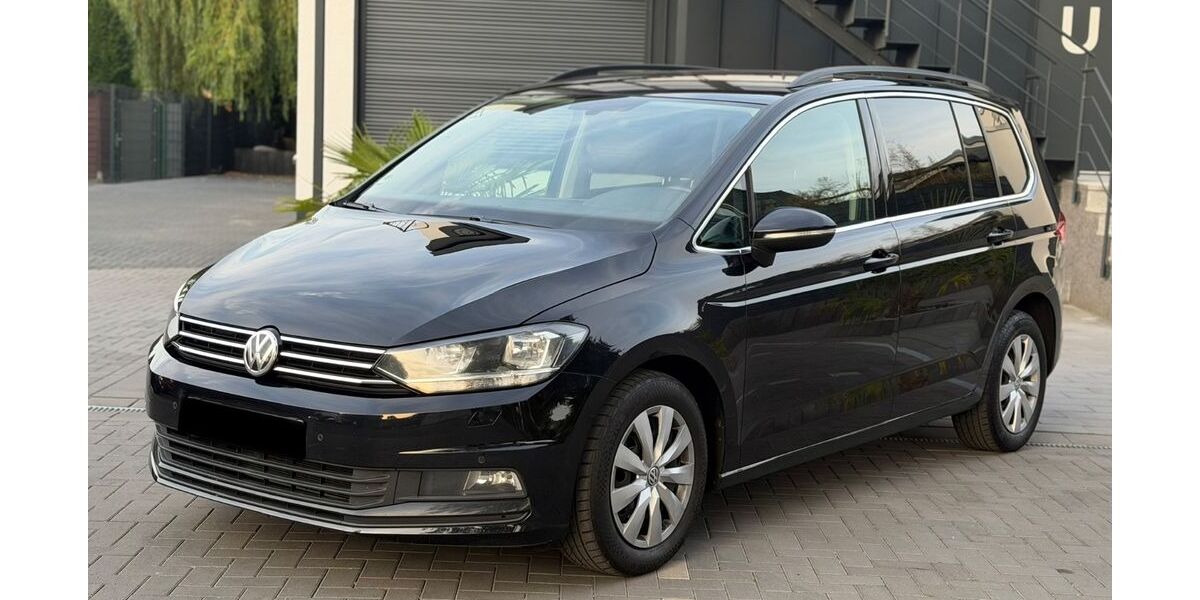 VW Touran 127.534 km 14.499 &euro; Koln 51107