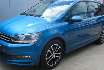 VW Touran 122.960 km 16.270 &euro; Köln 51105