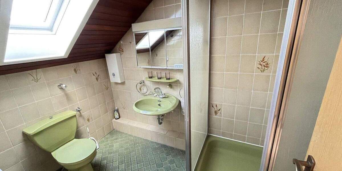 Reihenmittelhaus Langenfeld Richrath - 5 Zimmer, 150 m&sup2;, 498.000&euro; | Angebot:25796578