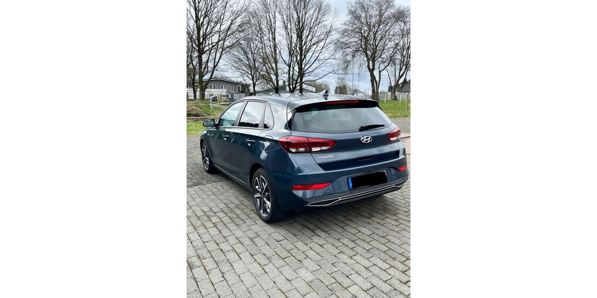 Hyundai i30 38.782 km 20.490 &euro; Köln 50676