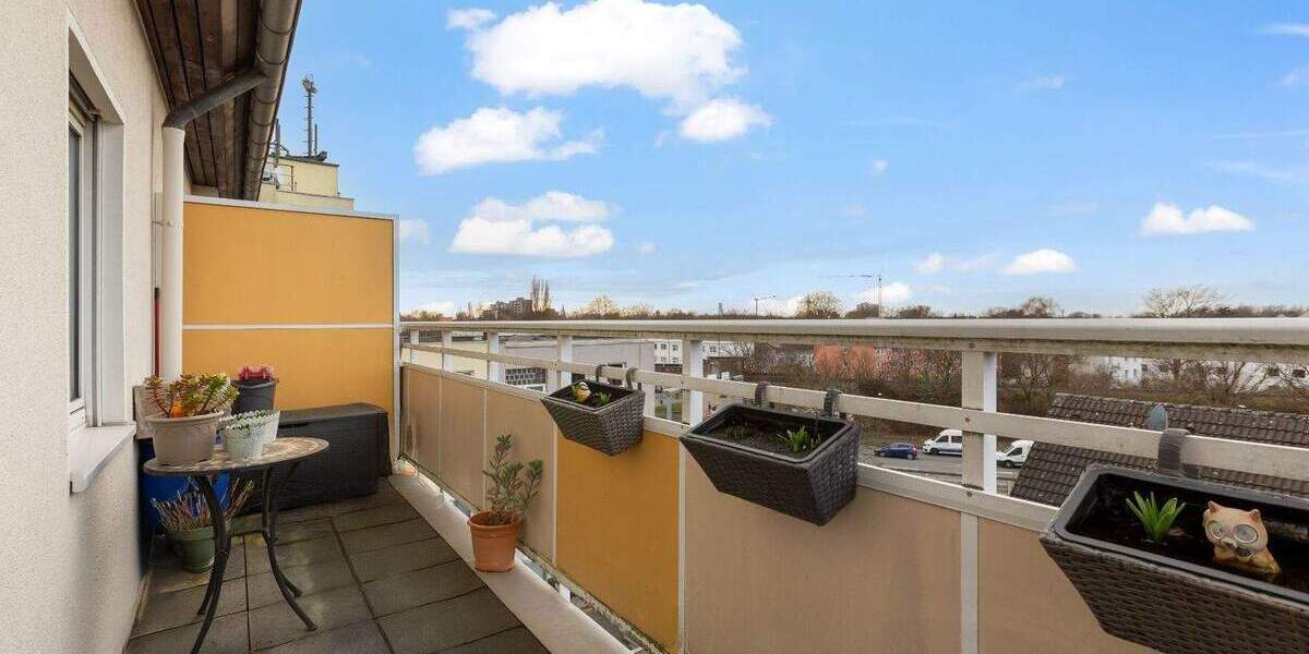 Etagenwohnung Köln Niehl - 3 Zimmer, 83 m&sup2;, 349.000&euro; | Angebot:25686961
