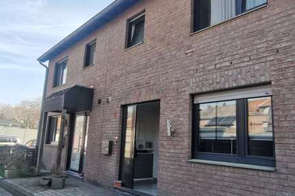 Haus Jüchen - 4 Zimmer, 125 m&sup2;, 349.000&euro; | Angebot:25369218