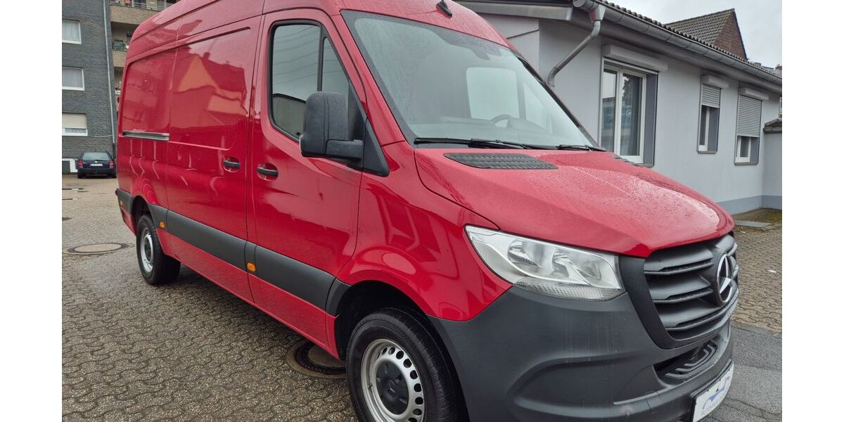 Mercedes-Benz Sprinter 138.000 km 22.999 &euro; Düsseldorf 40591