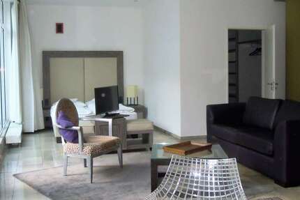 Zimmer Düsseldorf Stadtmitte - 1 Zimmer, 1.300&euro; | Angebot:24272634