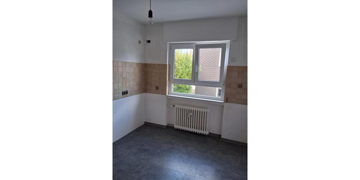 Etagenwohnung Bergisch Gladbach Frankenforst - 3 Zimmer, 80 m&sup2;, 165.000&euro; | Angebot:26669531