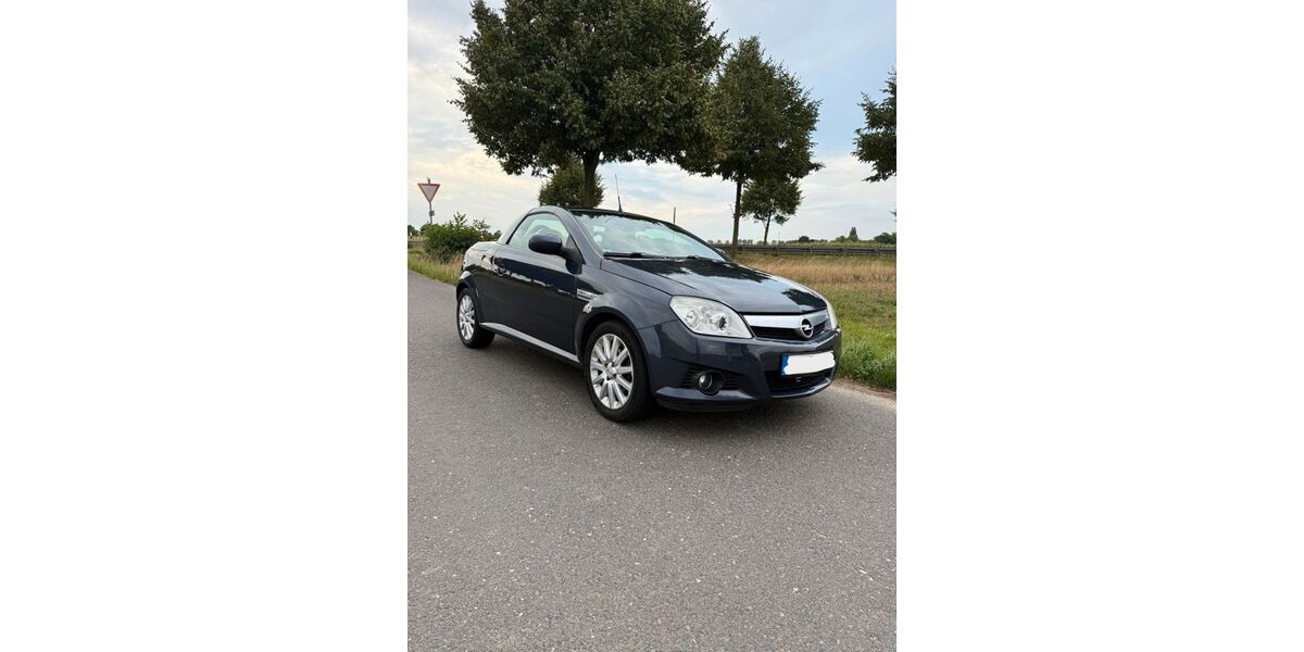 Opel Tigra 181.000 km 3.450 &euro; Neuss 41466