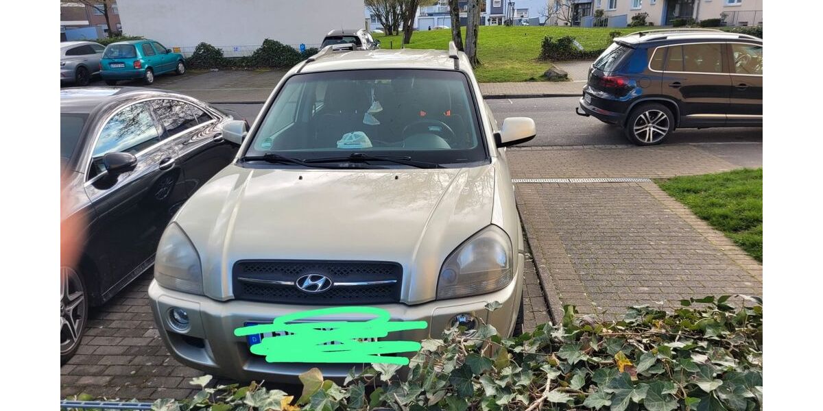 Hyundai TUCSON 196.454 km 4.000 &euro; Leverkusen 51371