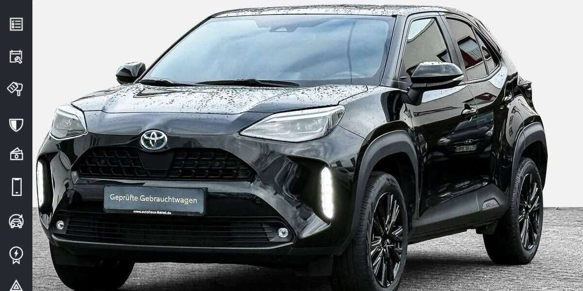 Toyota Yaris Cross 32.423 km 22.945 &euro; Köln 51063