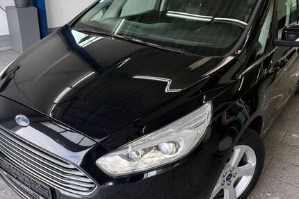 Ford Galaxy 156.304 km 15.690 &euro; Köln 50829