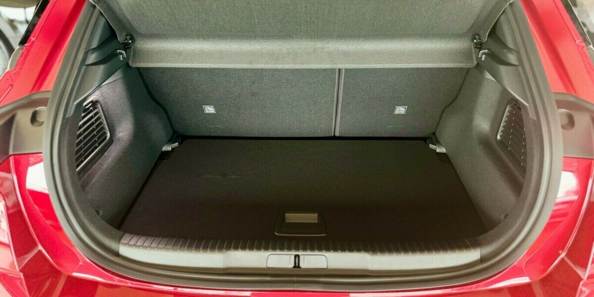 Opel Mokka-e Ultimate, Navi Pro, LED-Matrix-Licht, Kame 9.500 km 26.980 &euro; HAAN 42781