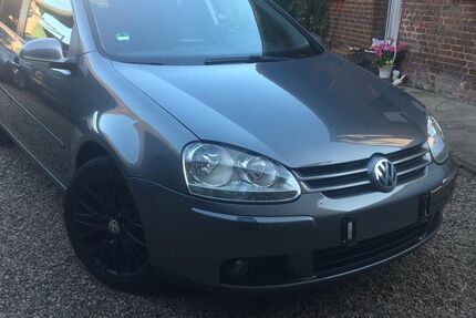 VW Golf 326.000 km 2.600 &euro; Korschenbroich 41352
