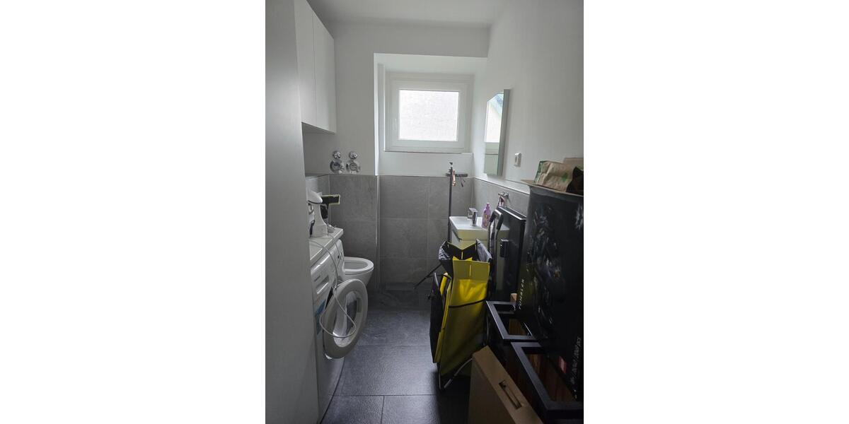 Etagenwohnung Köln Rodenkirchen - 3 Zimmer, 81 m&sup2;, 1.800&euro; | Angebot:25097071