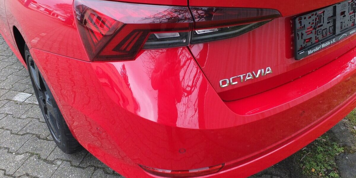 Skoda Octavia KUNDENAUFTRAG: STYLE NAVI BLUETOOTH PARKPI 53.254 km 18.998 &euro; Köln 50858
