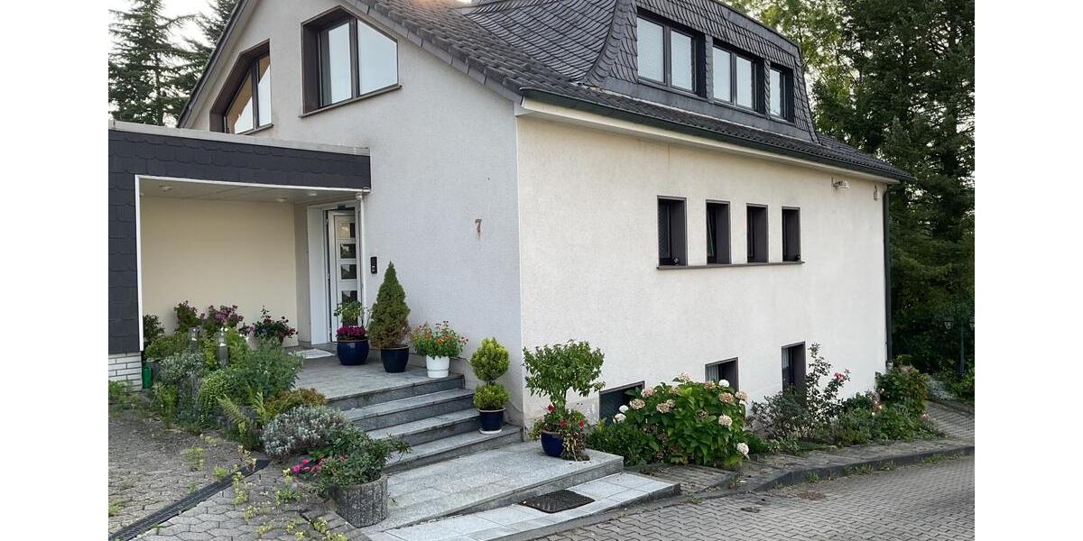 Dachgeschoßwohnung Heiligenhaus - 3 Zimmer, 106 m&sup2;, 900&euro; | Angebot:25867897