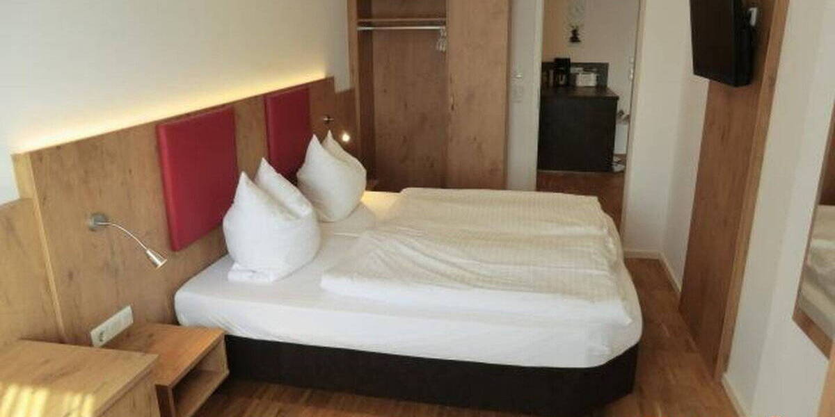 Etagenwohnung Düsseldorf Pempelfort - 2 Zimmer, 55 m&sup2;, 850&euro; | Angebot:26036999